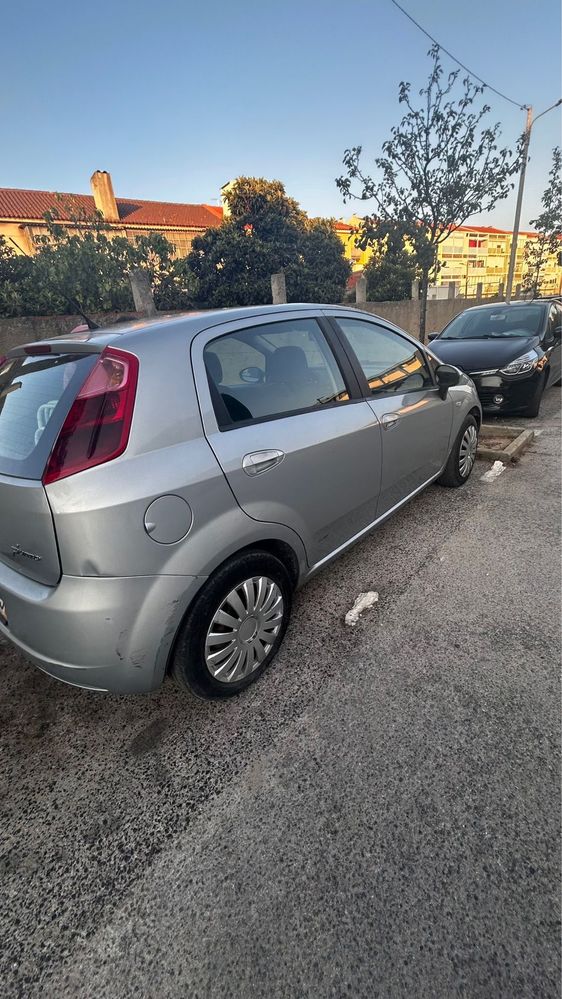 Viatura fiat punto
