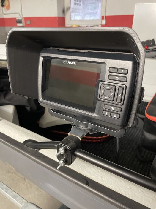 echosonda Garmin STRIKER Vivid 5cv z przetwornikiem GT20-TM