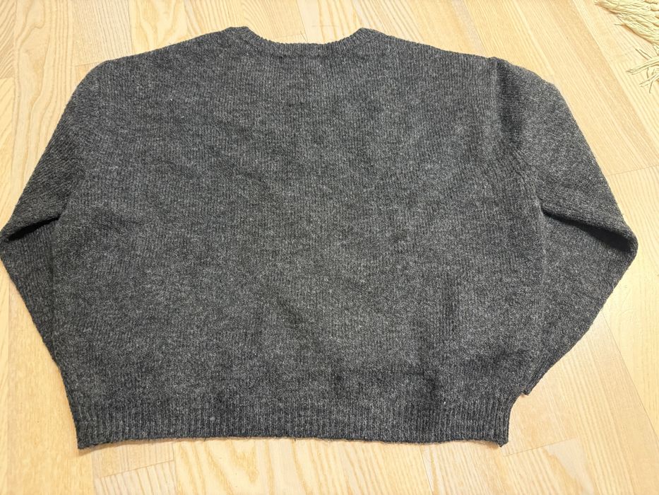 Ciepły sweter sweterek z ozdobnymi perełkami H&M rozm 134/140