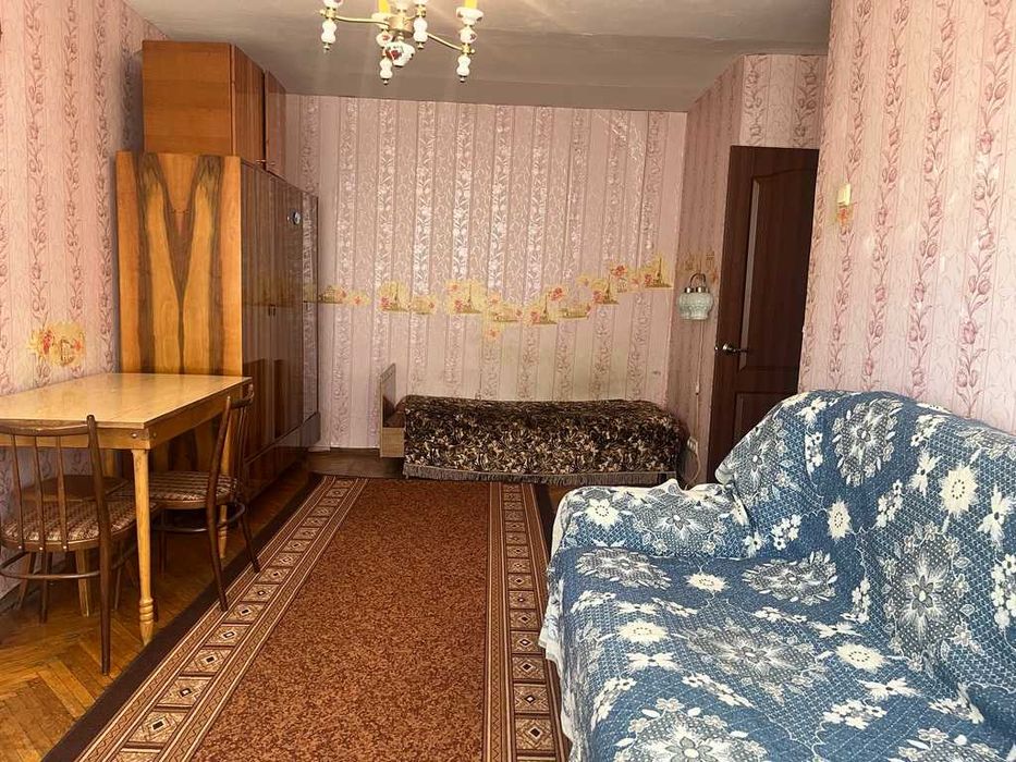 Сдам 2 кімнатну Печерськ р-н. Зверинецкая 63А. 7/9пов будинок