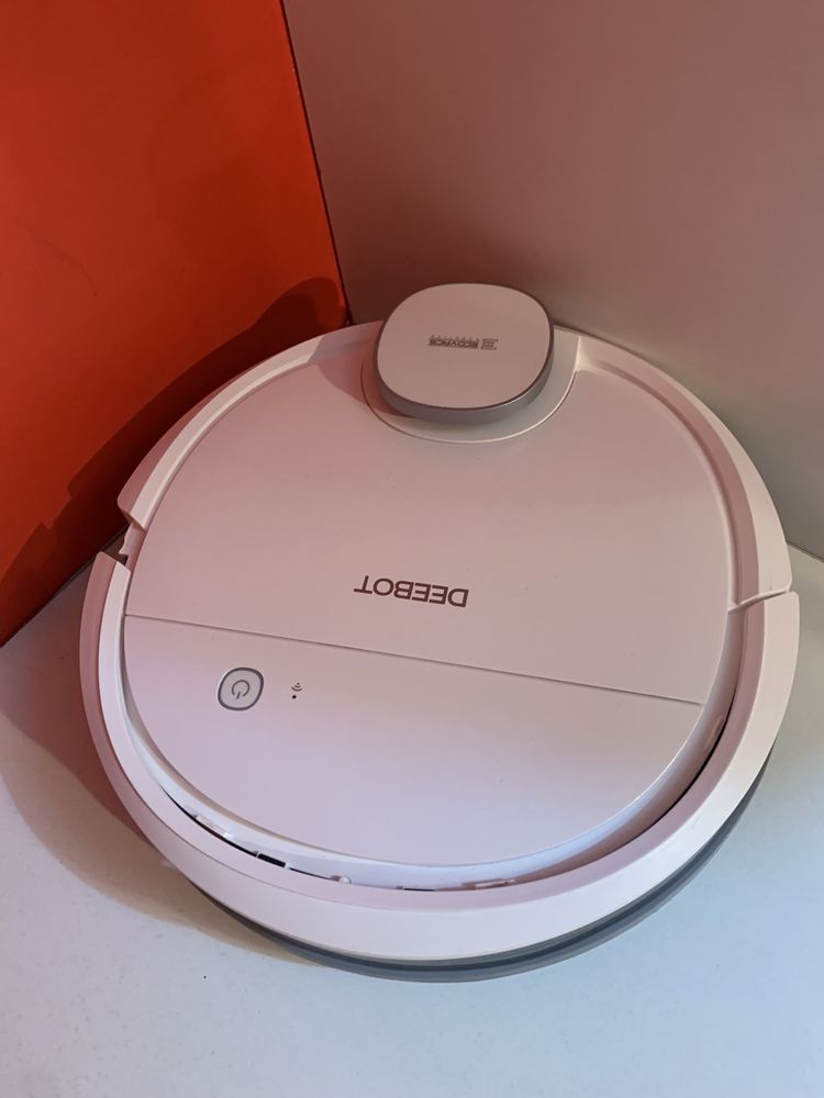 Robot sprzątający ECOVACS Deebot