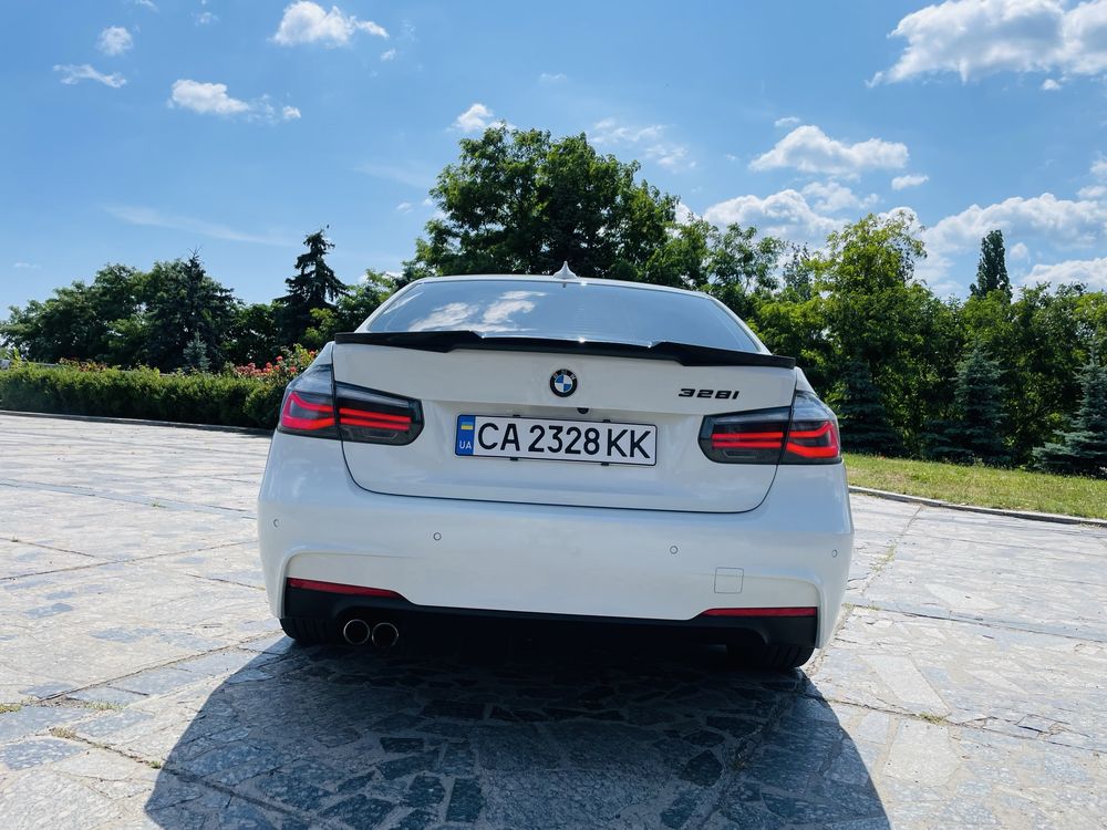 Продам дуже доглянутий BMW F30 328i