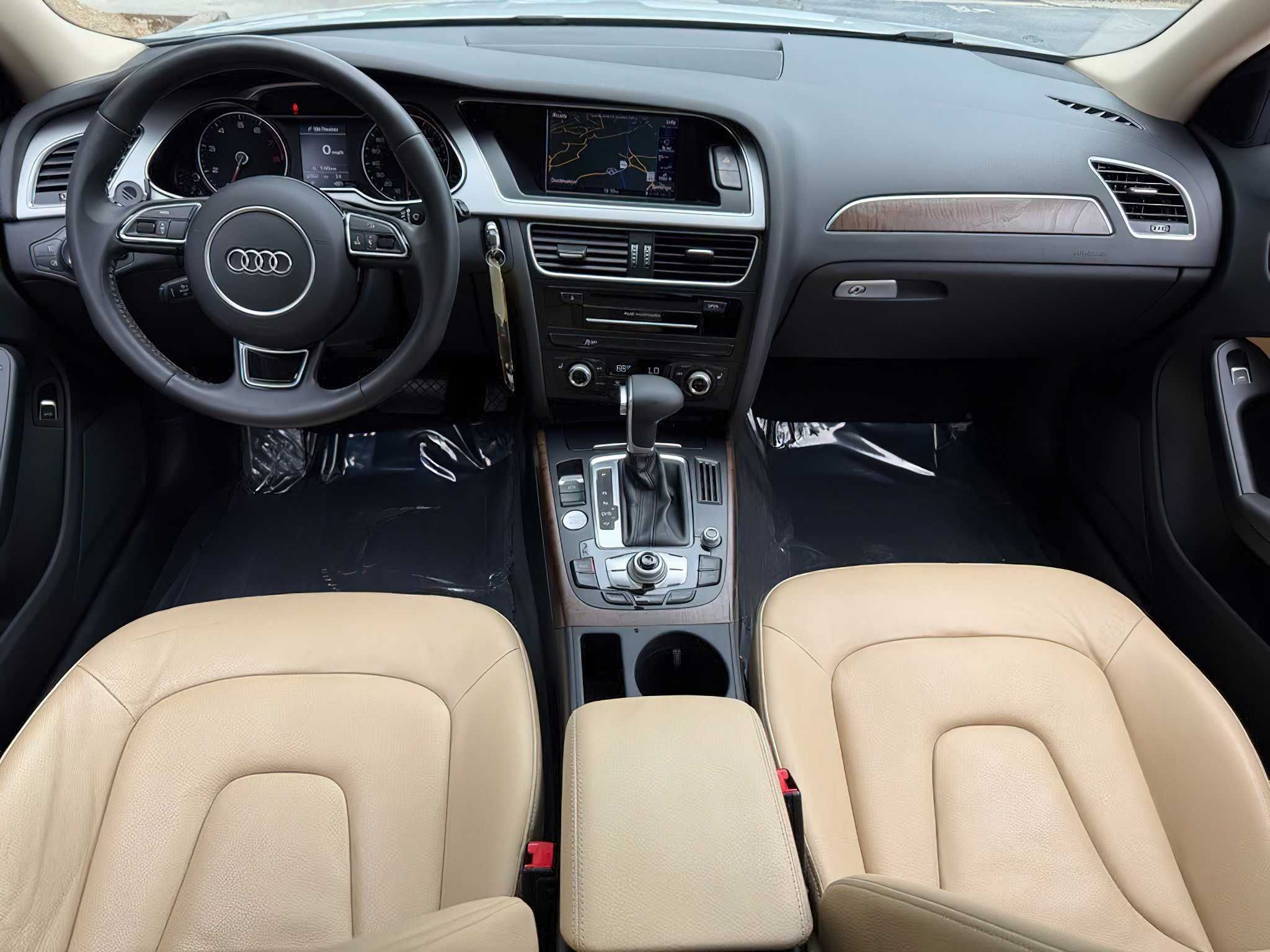 Audi  A4 Premium Plus 2015