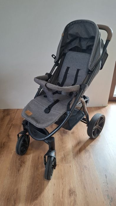 Wózek spacerowy Lionelo