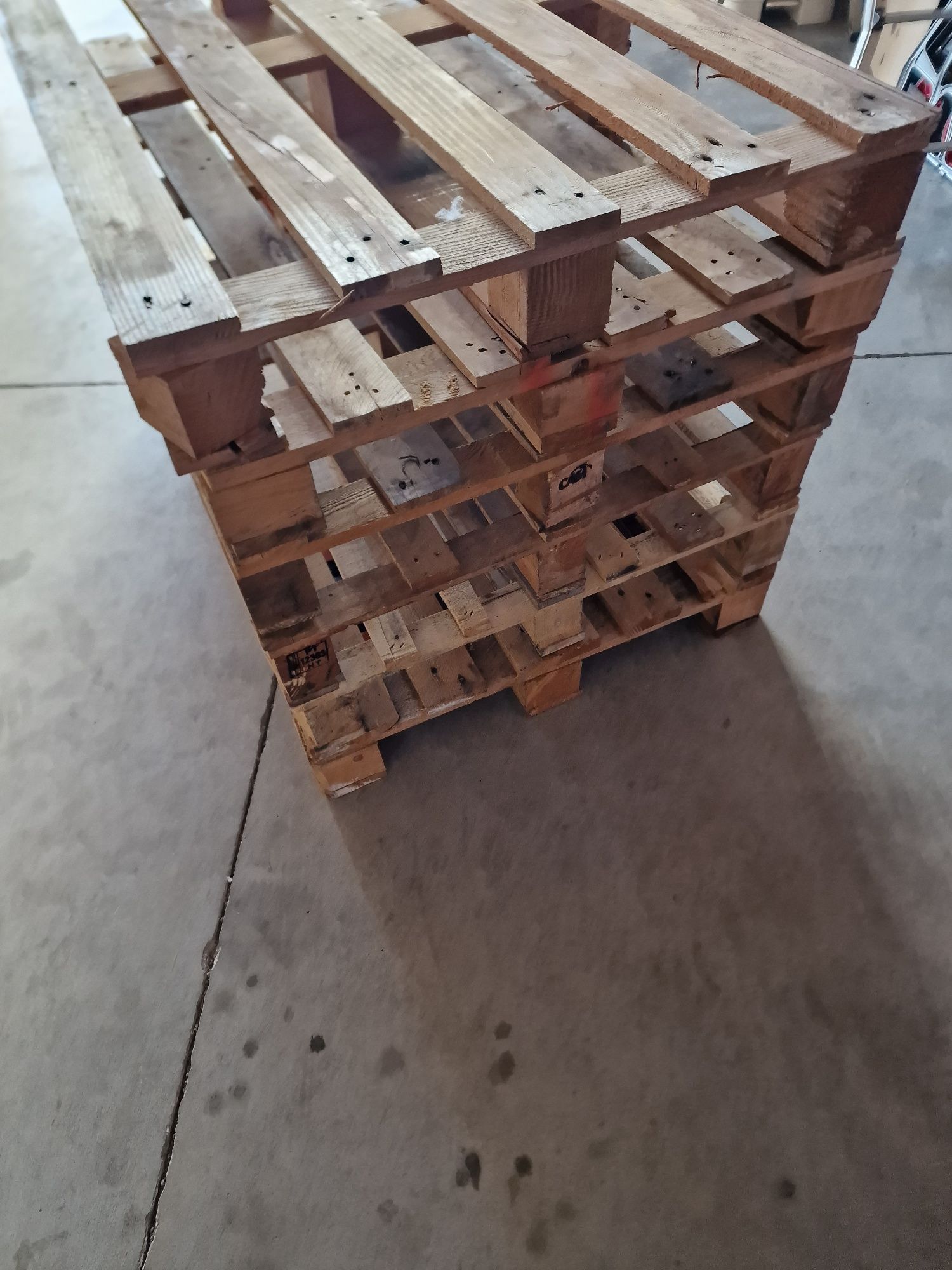 Vendo conjunto de 9 paletes