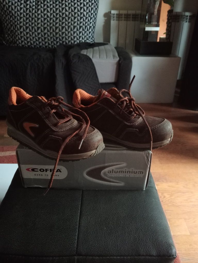 Sapatos segurança Cofra