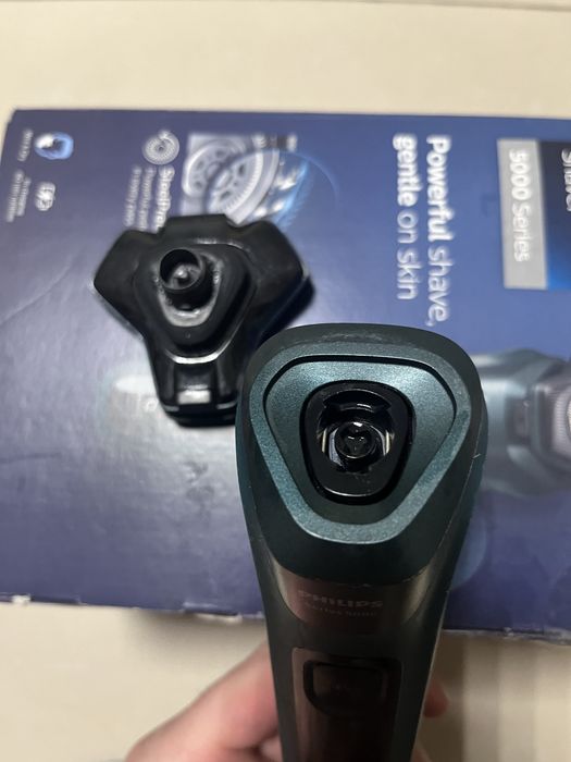 Электробритва самозатачивающиеся лезвия Philips Shaver series 5000