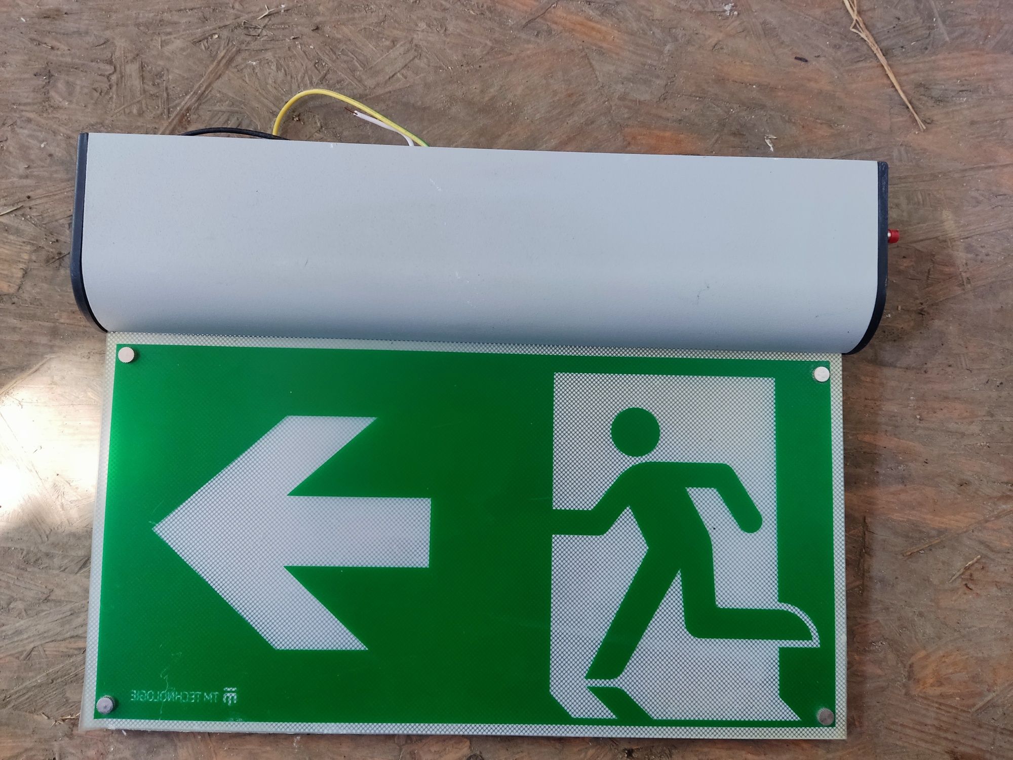 Znak wyjście ewakuacyjne LED kompletne
