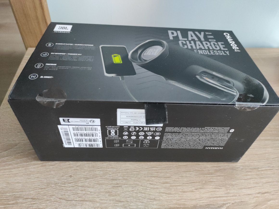 Głośnik mobilny JBL Charge 4 Czarny