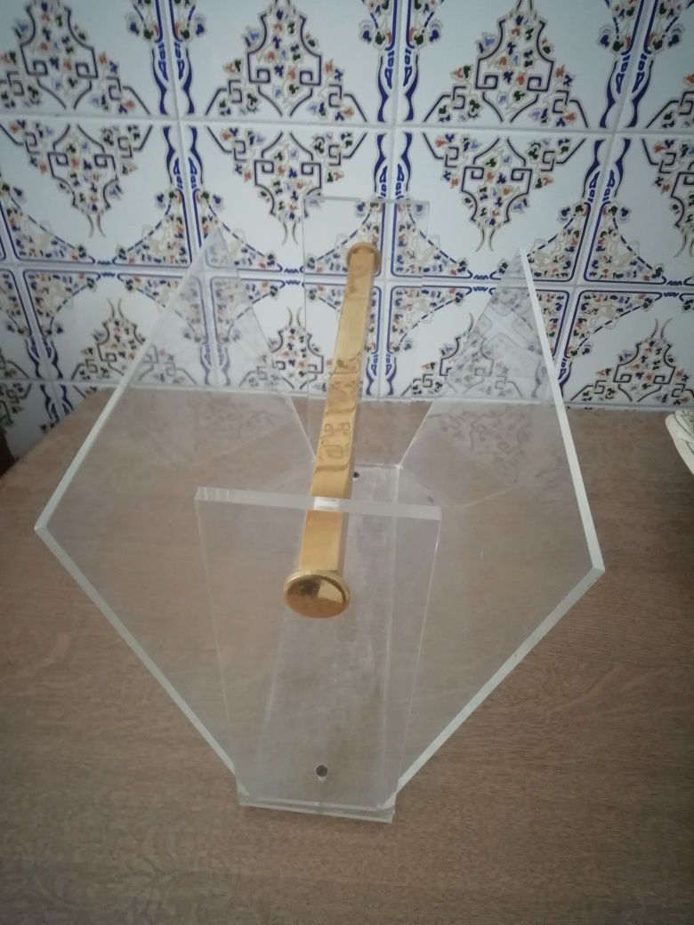 Suporte Para Revistas Em Salas Espera