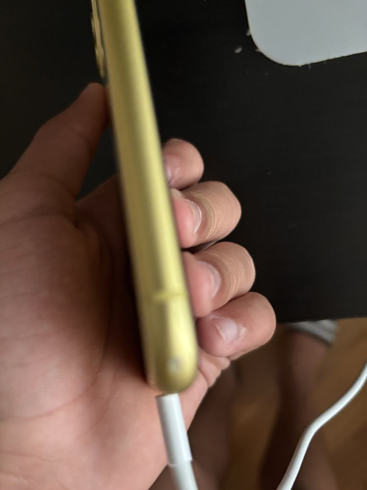 Iphone 11 com 64gb