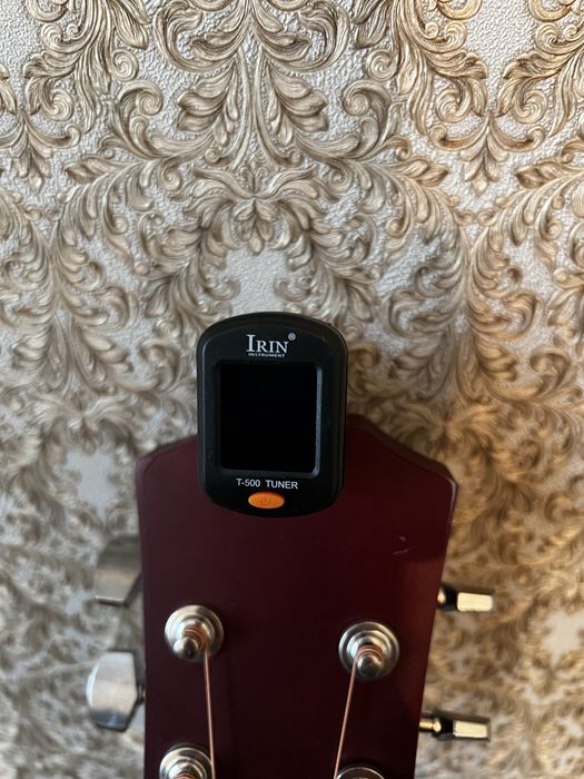 Продам гітару нова