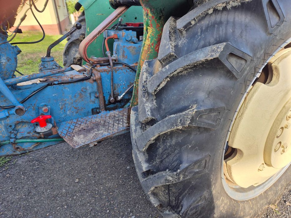 Ciągnik Usrus C-328