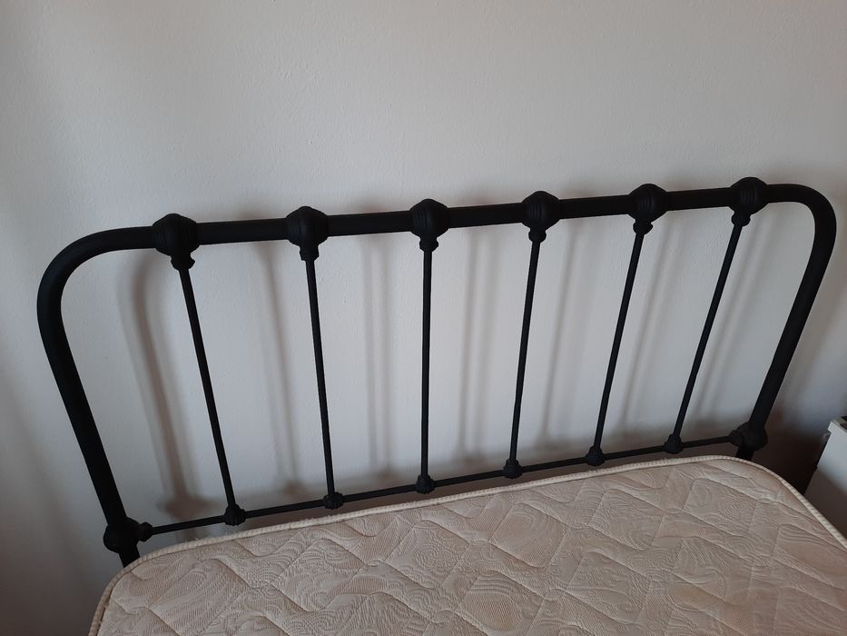 Cama em ferro 190x105