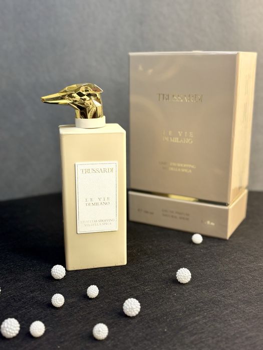 Via della Spiga Trussardi дл