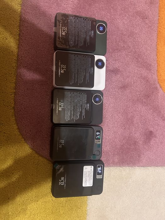 Продам павер банки з безпровідною зарядкою 10000mah mag safe