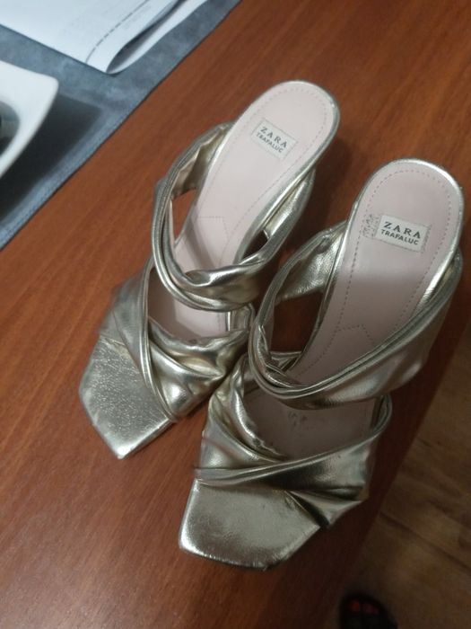 Klapki zlote Zara obcas 9cm r.36 plecione