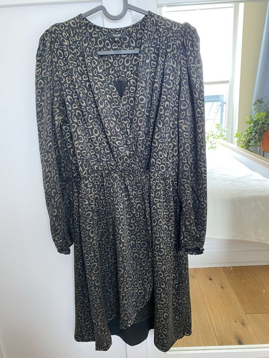 Elegancka sukienka Massimo Dutti