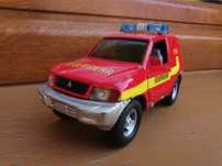 Autko Zabawka Mitsubishi Pajero Feuerwehr Napęd