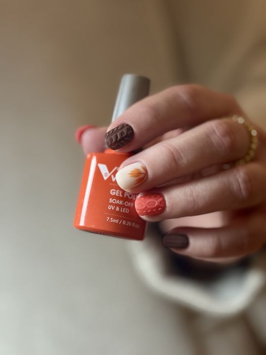 Manicure hybrydowy z sercem.Rzeszów – Centrum