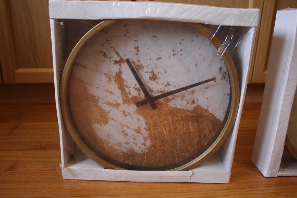 Relógios NOVOS para parede de casa.