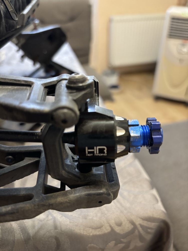 Traxxas Maxx 1/10 wide complete 6s