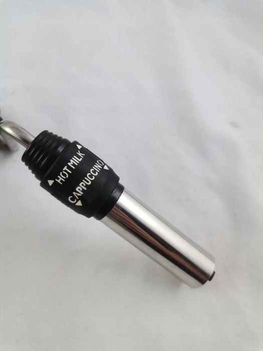 Dysza pary wody spieniacz DeLonghi