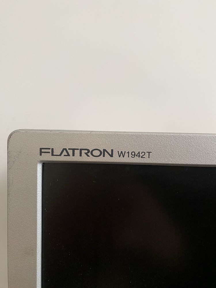 Монітор 19" LG Electronics