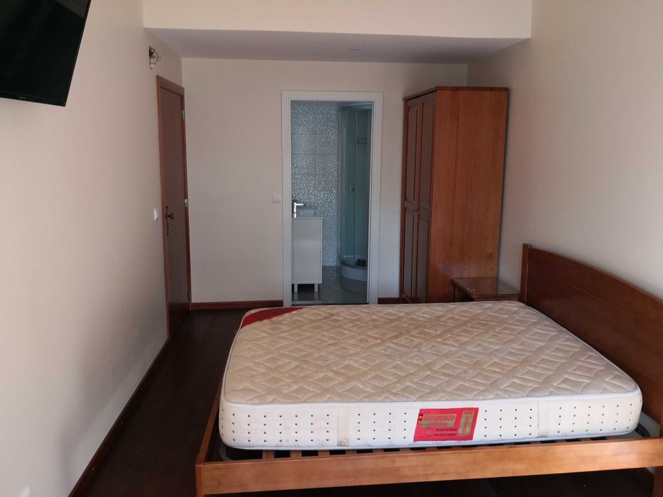 Quarto com Casa de Banho privada no polo universitário