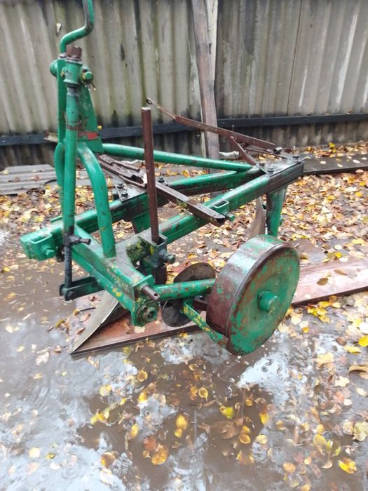 Продам  плуг Unia 2.30