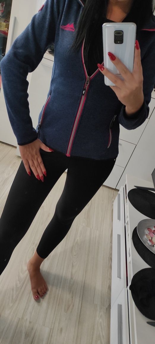 Gruby ciepły polar Softshell Membrana Nordberg M
Stan bardzo dobry
Pol