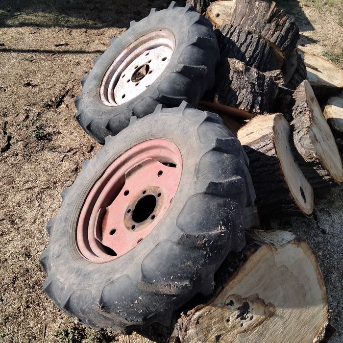 Продам колеса передні трактора ЮМЗ