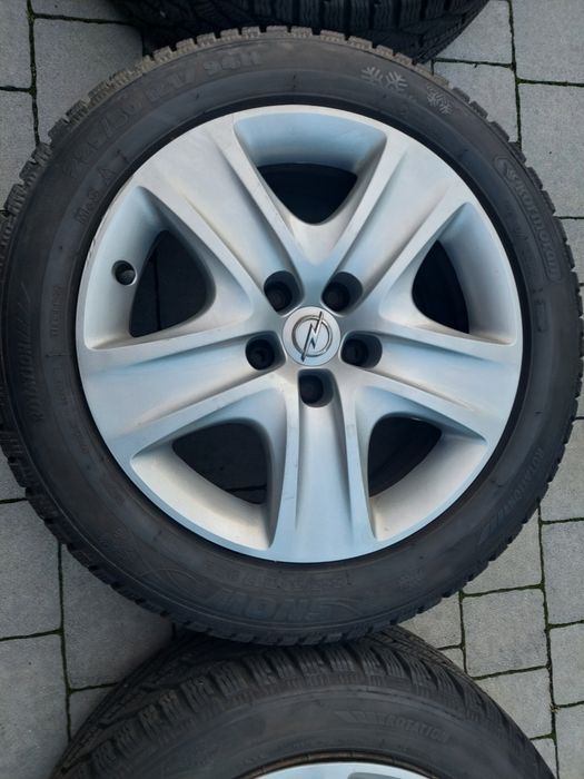 Felgi strukturalne opony zimowe  komplet  Opel Zafira 17