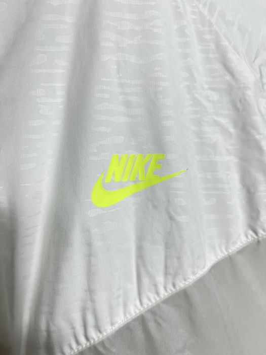 Чоловіча куртка вітровка для бігу Nike