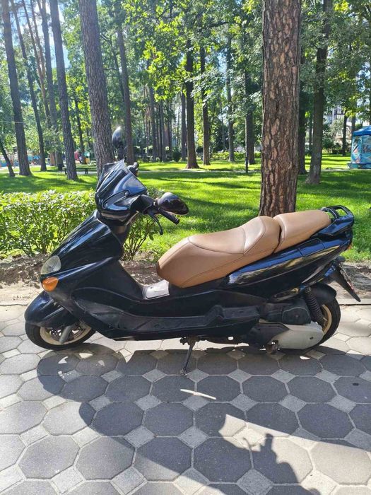 Продам ямаха маджесті 150 м3