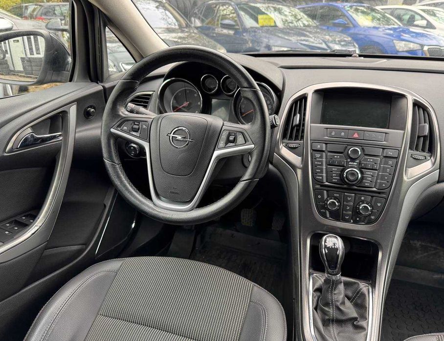 Astra J|1.7D 110KM|Klima|Alufelgi|Hak|Bluetooth|2011