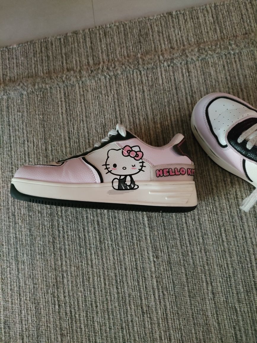 buty sportowe Hello Kitty