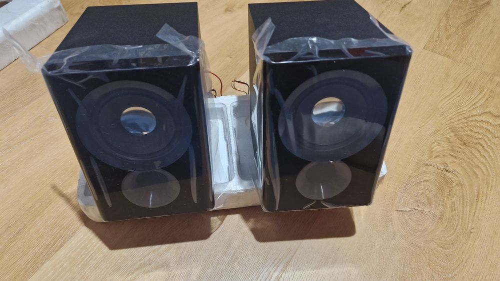 Nowe głośniki od mini wieży Philips