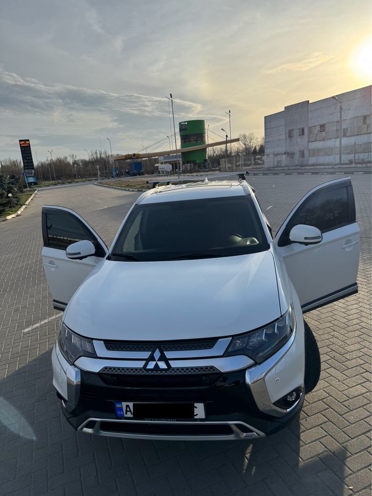 Продажа Mitsubishi Outlander 2020 официал на гарантии