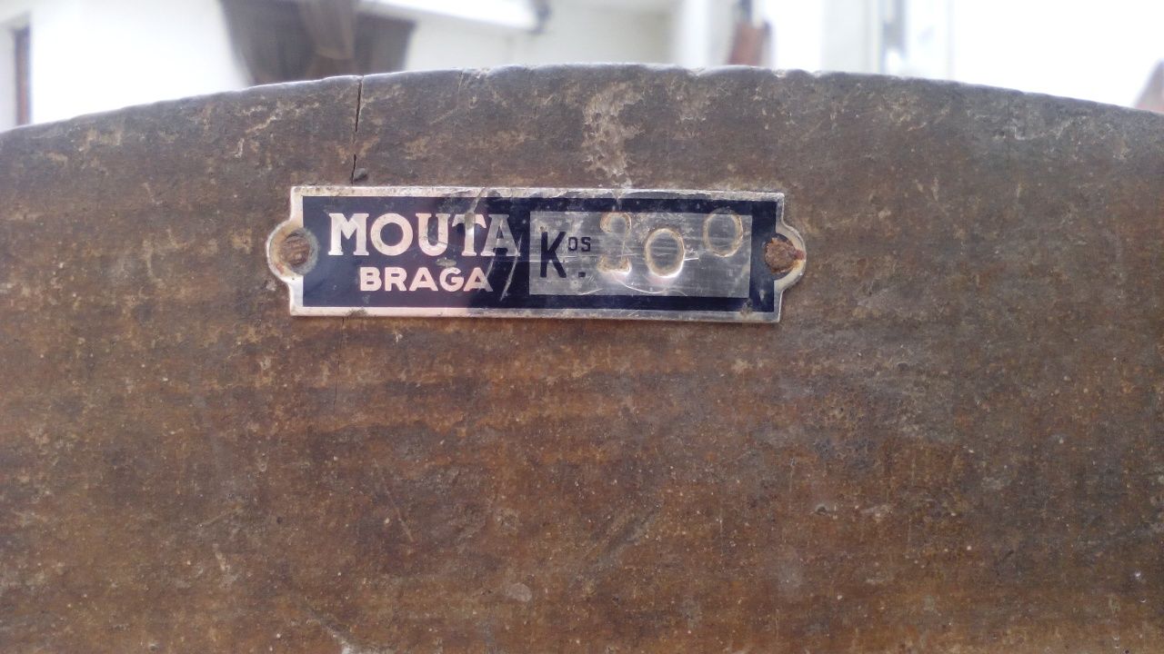 Magnifica Balança Decimal/Agricola da Marca Mouta de Braga c/2 Pesos