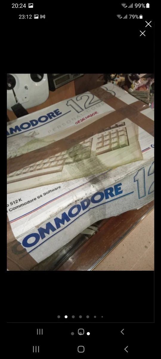 Commodore 128 em caixa