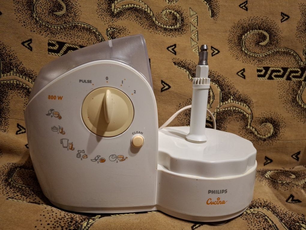 Запчастини для Кухонних комбайнів Philips hr7735..45