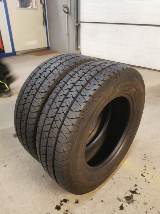 Para opon 195/70R14C Barum Vanis