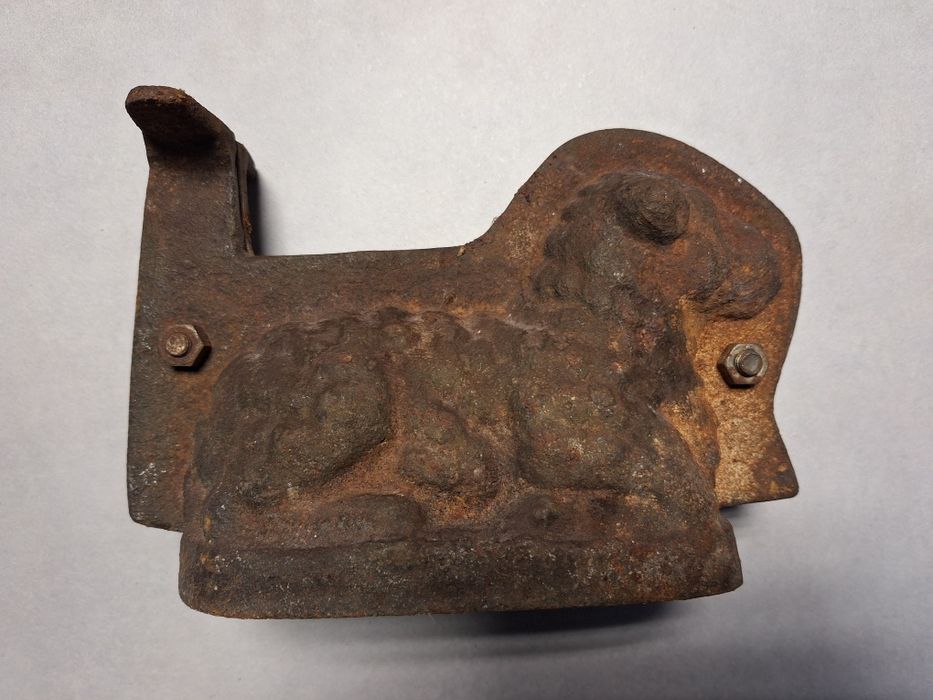 Forma żeliwna baranek