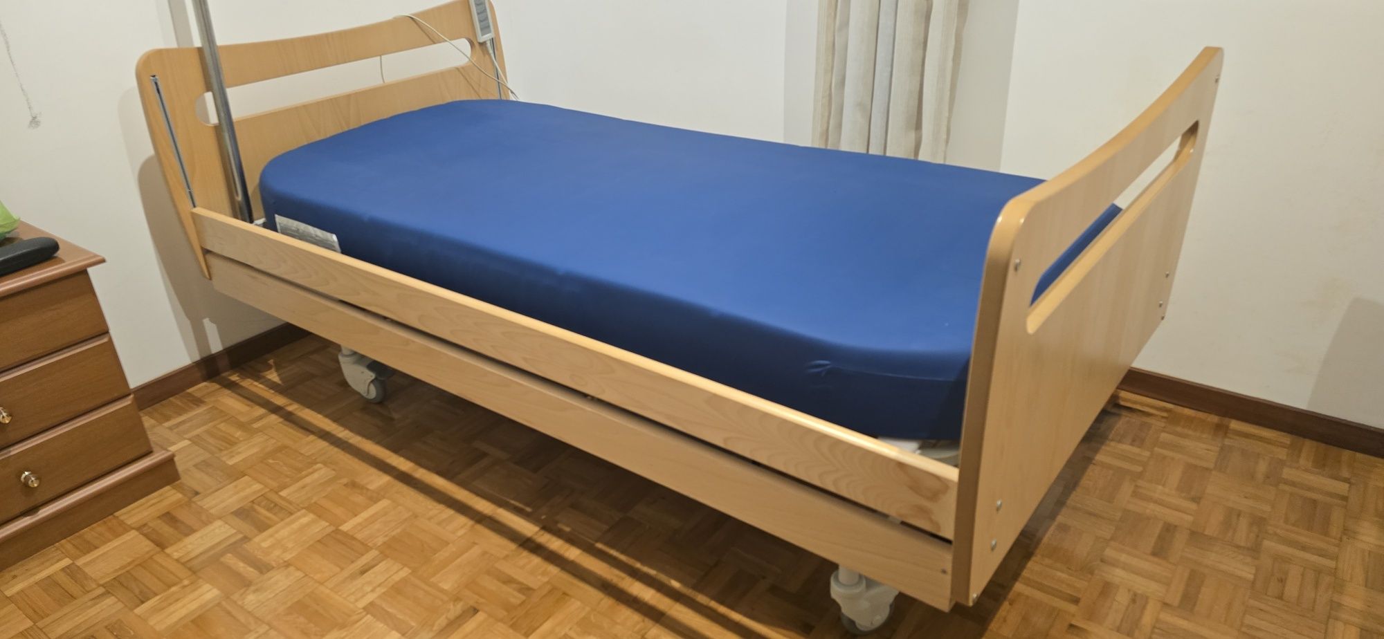 Cama articulada elétrica
