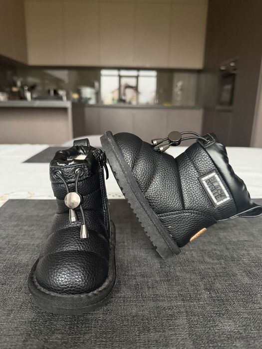 Уггі дитячі 19 розмір