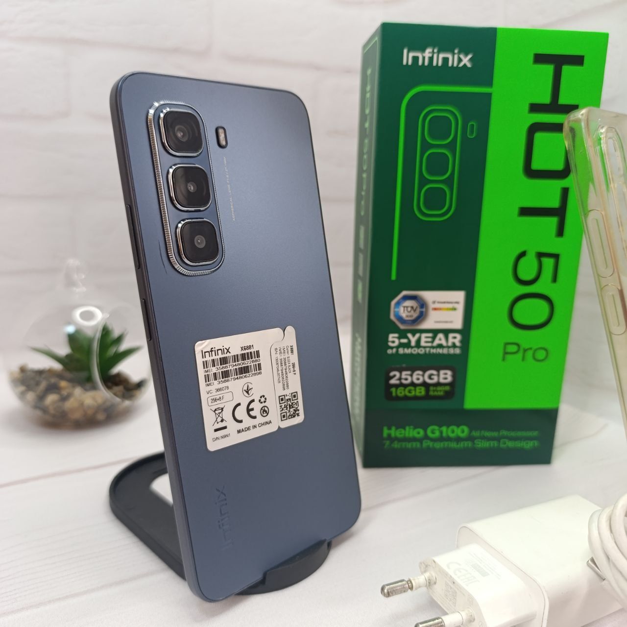 Продам телефон Infinix Hot 50 Pro 8+8/256Gb NFC в гарному стані