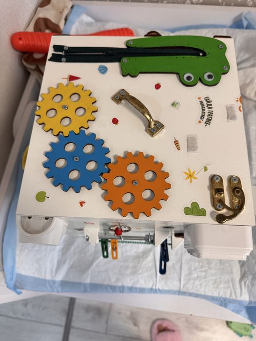 Бізікуб дитячий