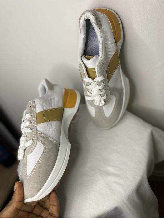 Tenis femenino para entrega imediata envio por CTT