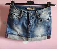 Mini / Bardzo krótka/spódniczka jeans